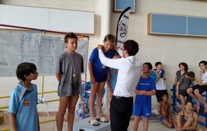 Rémy Courbez : 1er sur le 50 pap catégorie 11 ans
Remise de la médaille par Julien Sanchez